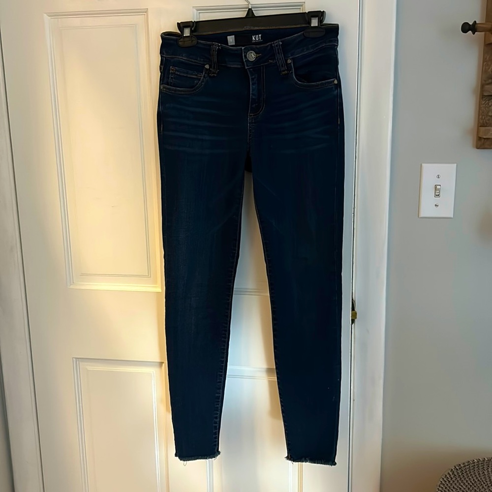 Size 2, Kut from the Kloth Connie Ankle Skinny Jean